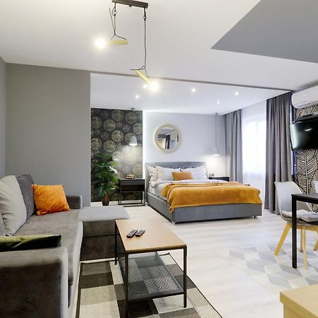 New Apart Lesi Ukrainky Blvd And Olimpiyska And Kreshchatyk And Manhattan City With Parking Kiev Exterior foto