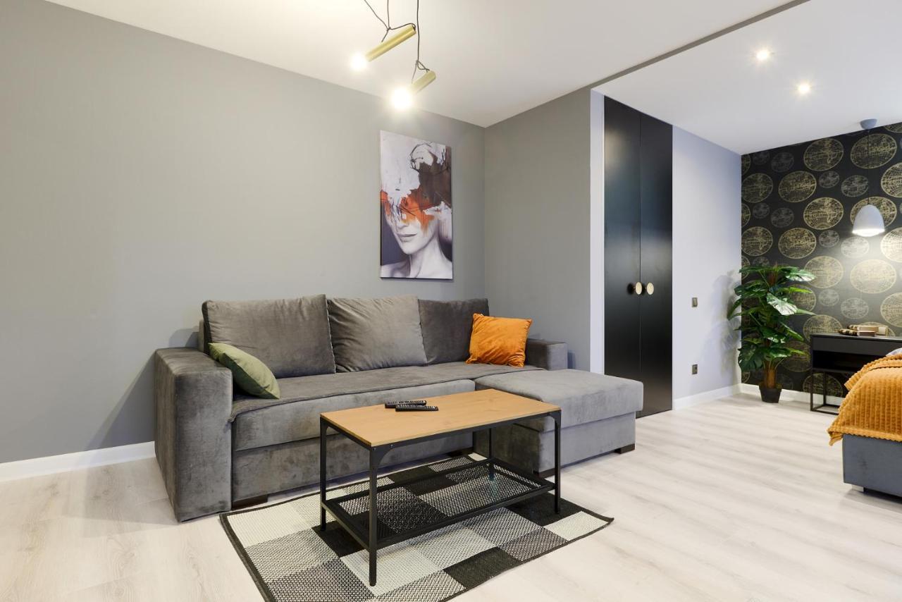 New Apart Lesi Ukrainky Blvd And Olimpiyska And Kreshchatyk And Manhattan City With Parking Kiev Exterior foto